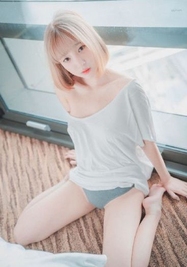台湾老情趣全棵内衣秀12集_HDHD在线观看