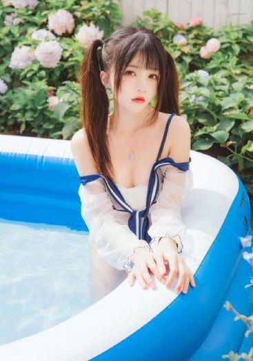 摸摸你的胸_超清高清完整版